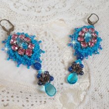 BO Belle Epoque bordado con cristales de Swarovski, cuentas de metal, perlas redondas y cuentas de rocalla